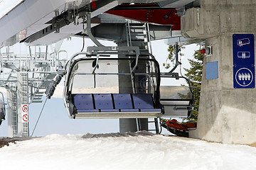 Image showing Four seat lift