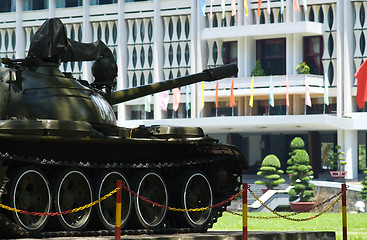 Image showing Old tank at the Reuinification Palace in Ho Chi Minh City