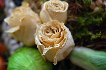 Image showing Dried Yellow Roses
