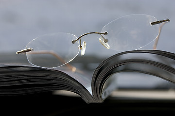 Image showing Glasses on the magazine