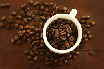 Image showing Coffee cup with beans.