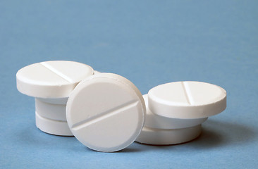 Image showing White tablets