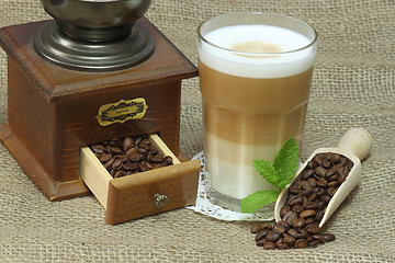 Image showing Latte Macchiato