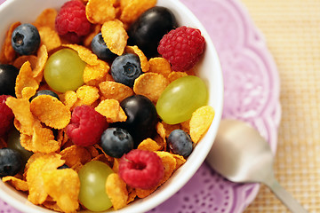 Image showing corn flakes with fruits