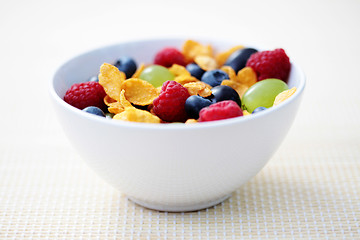 Image showing corn flakes with fruits