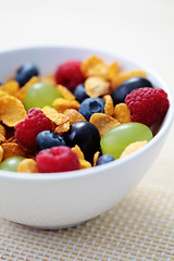 Image showing corn flakes with fruits