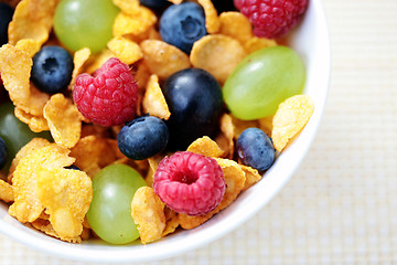 Image showing corn flakes with fruits