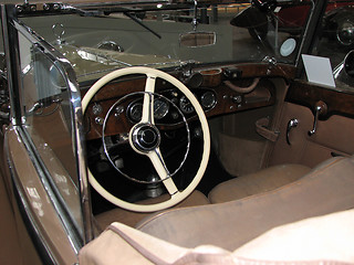 Image showing old car dashboard