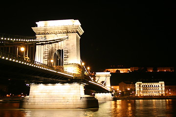 Image showing Chain bridge at night - Budapest, Hungary