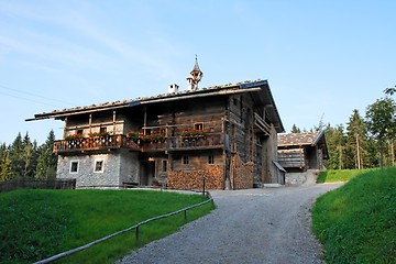 Image showing Ancient rich farmer wooden house 