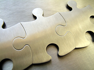 Image showing Steel jigsaw network