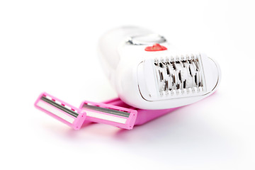 Image showing razor and epilator