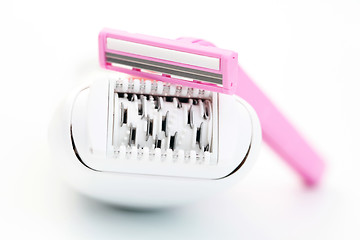 Image showing razor and epilator