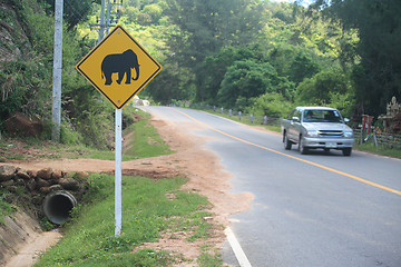 Image showing Warning for elephants