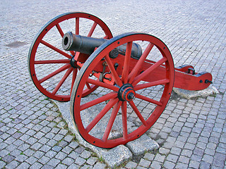 Image showing Red cannon