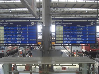 Image showing Train board at Müchen Hbf.