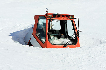 Image showing Snow bound machine