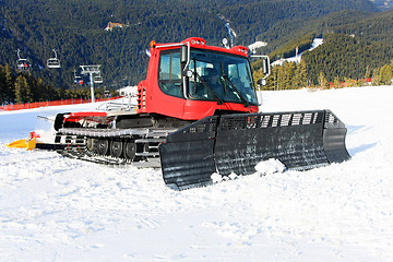 Image showing Snow groomer 2