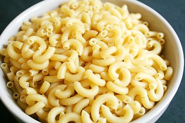 Image showing Bowl of uncooked macaroni