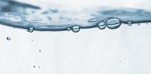 Image showing wave and bubbles 