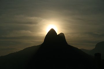 Image showing Dois Irmãos