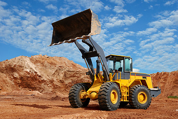 Image showing wheel loader bulldozer in sandpit