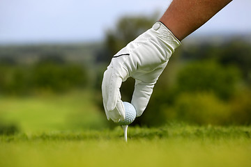 Image showing Close-up of a golf ball