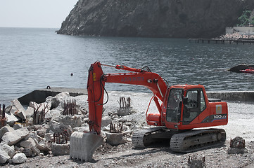Image showing excavator digging