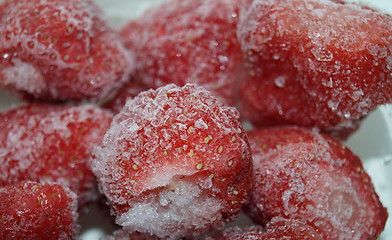 Image showing strawberries frozen