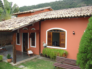 Image showing Colonial red house