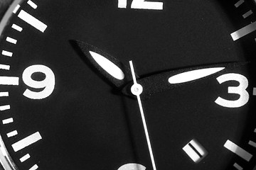 Image showing Black and white clock.