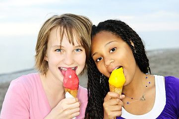 Image showing Girls having ice cream