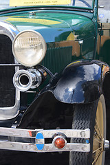 Image showing historical car 