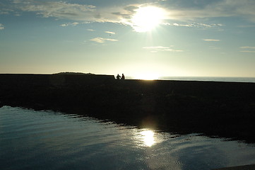 Image showing Ølberg i sol nedgang