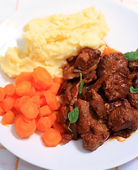 Image showing Boeuf bourguignonne meal vertical