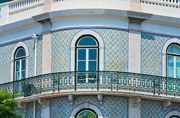 Image showing traditional and residential building in Lisbon's downtown