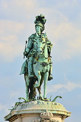 Image showing the statue of king Jose I praca do comercio lisbon