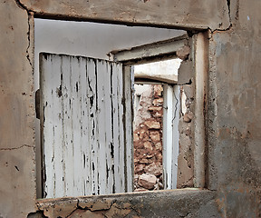 Image showing ruins window