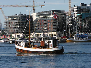 Image showing Old ship leaving Oslo harbour