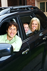 Image showing Happy family in car