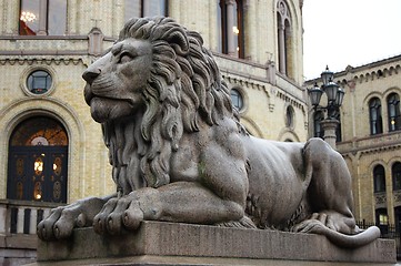 Image showing Lion in front of the Parliament