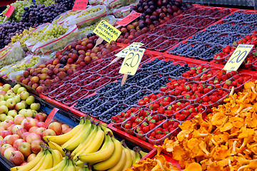Image showing Fruit display in market