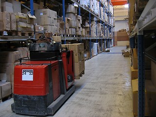 Image showing Truck in warehouse