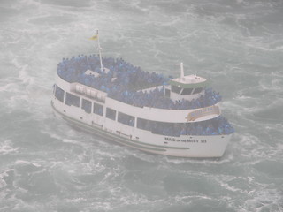 Image showing Boat in the Niagara Falls