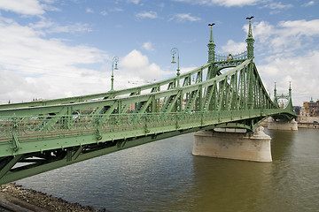 Image showing freedom bridge in budapest