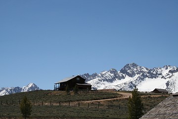 Image showing Sawtooth Cabin Horizontal