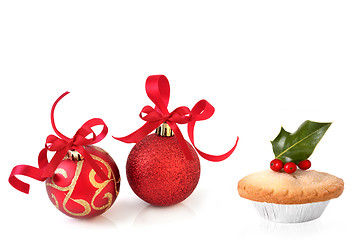 Image showing  Christmas Baubles and Mince Pie
