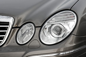 Image showing Headlights