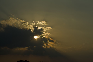 Image showing Sun through clouds