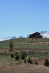 Image showing Cabin with Sawtooth Mountains